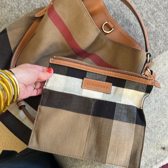 Burberry Ashby Check Bucket Bag, Canvas and Leather - Picture 9 of 17